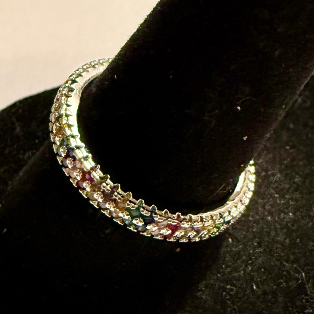 Ring - size 7.75 -New - dainty multi-color rhinestones silver tone band. - Picture 3 of 9